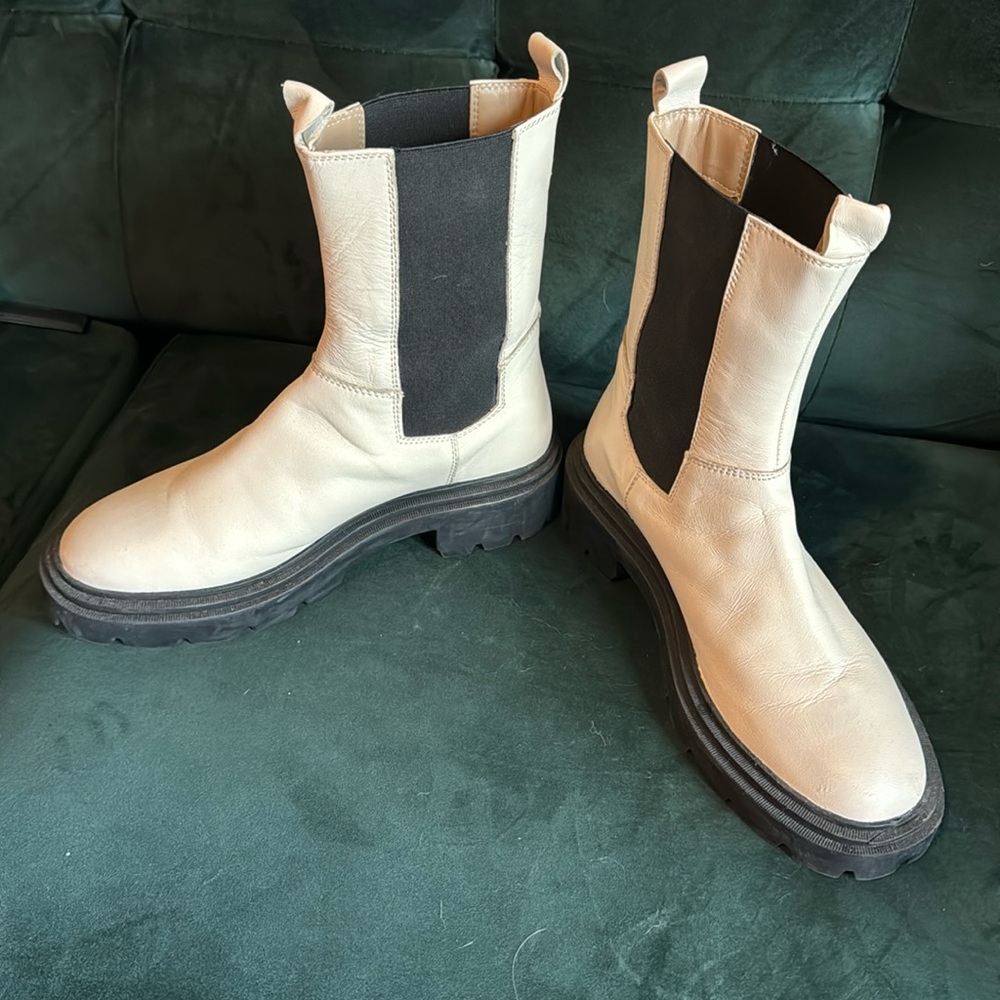 Nasty Gal Chelsea boots. Cream colored real leather. Fits a 9/9.5.